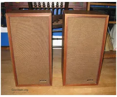 Vintage Pair of Speakers Radio Shack Optimus-1